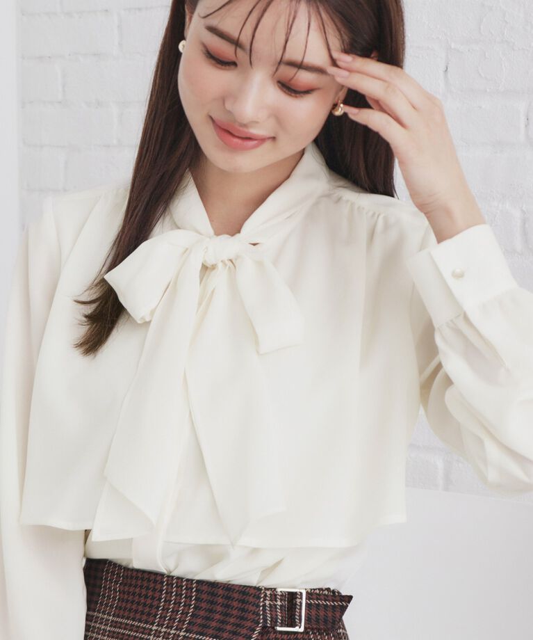 index「《5color/XS-LLsize》レイヤードボウタイブラウス【洗濯機洗い可/イージーアイロン】」|シャツ・ブラウス|ｵﾌﾎﾜｲﾄ(003)