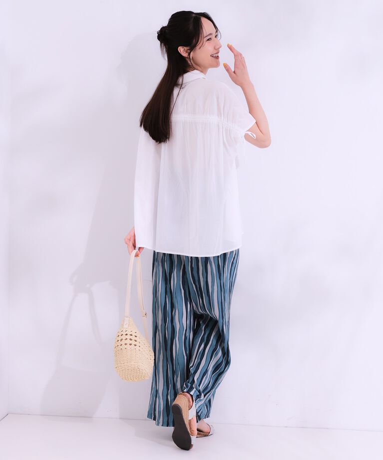 SHOO･LA･RUE「【S-LL/接触冷感】後ろ姿も抜かりなく インせず着られる バックギャザーシャツ」|シャツ・ブラウス|