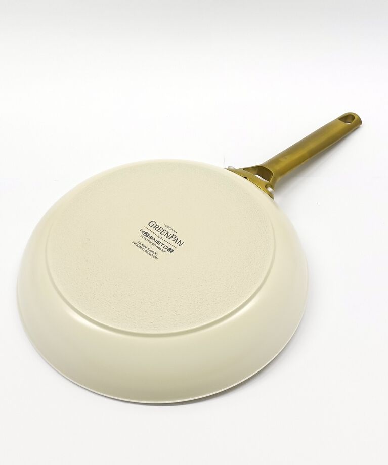 212 KITCHEN STORE「パドヴァ フライパン 26cm クリームホワイト ＜GreenPan グリーンパン＞」|食器・キッチングッズ|