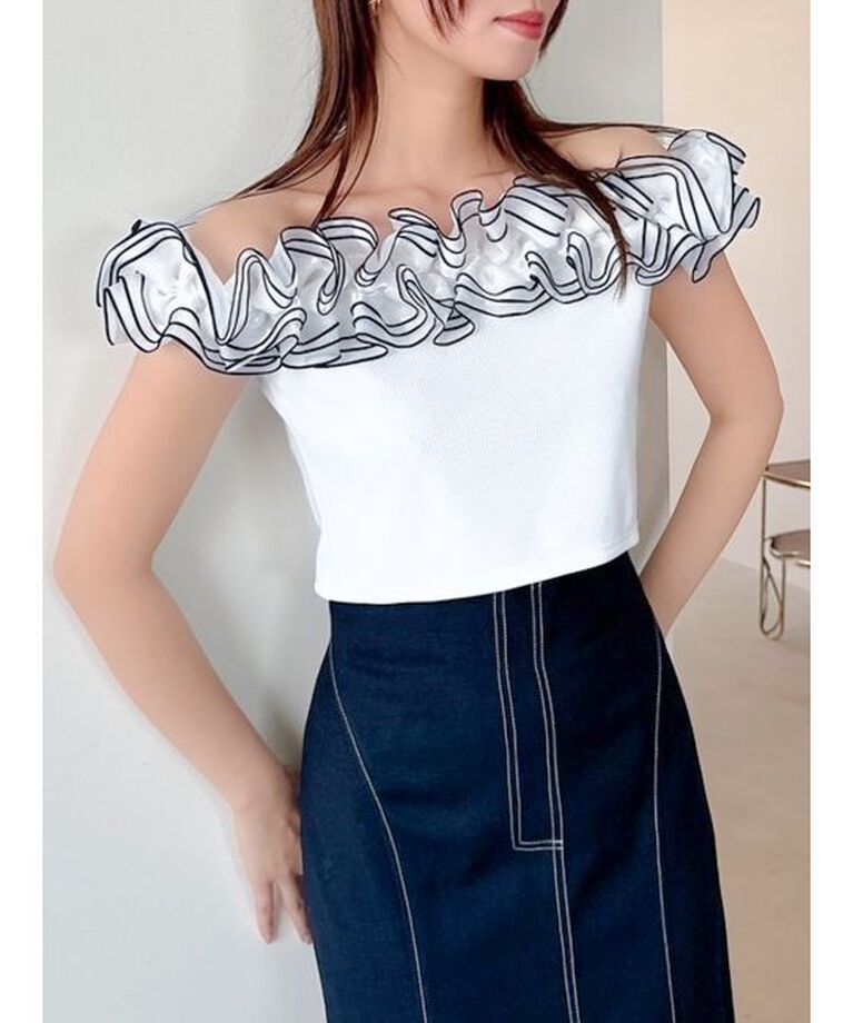 dazzlin「オーバーフリルフショルカットソー」|Tシャツ・カットソー|オフホワイト