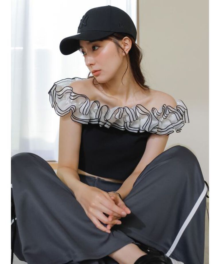 dazzlin「オーバーフリルフショルカットソー」|Tシャツ・カットソー|