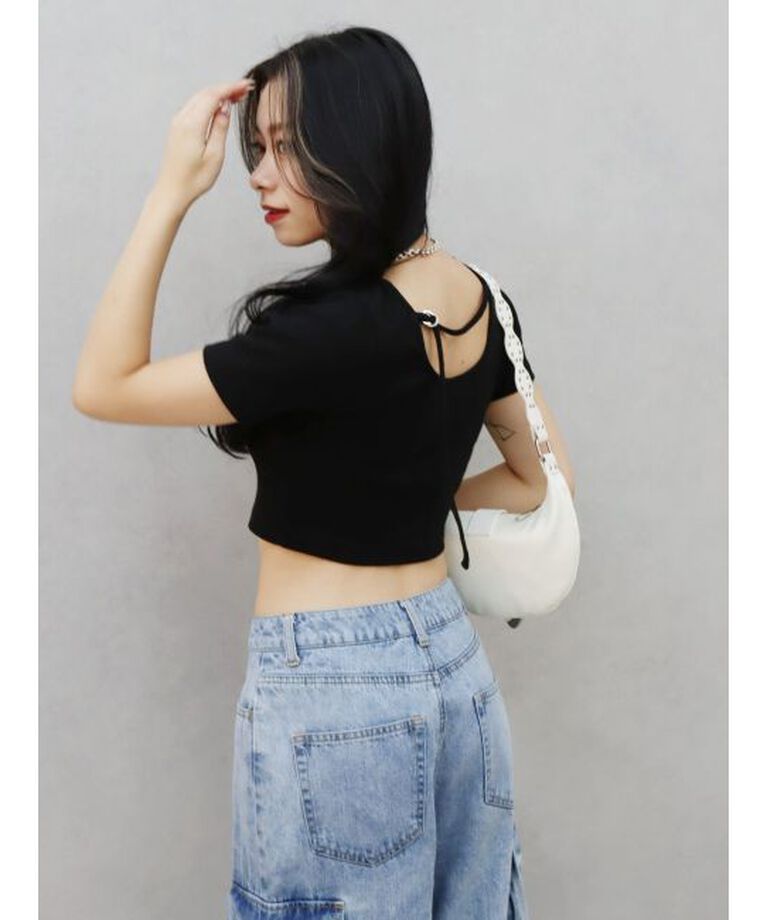 EVRIS「ワンポイントバックストラップTシャツ」|Tシャツ・カットソー|
