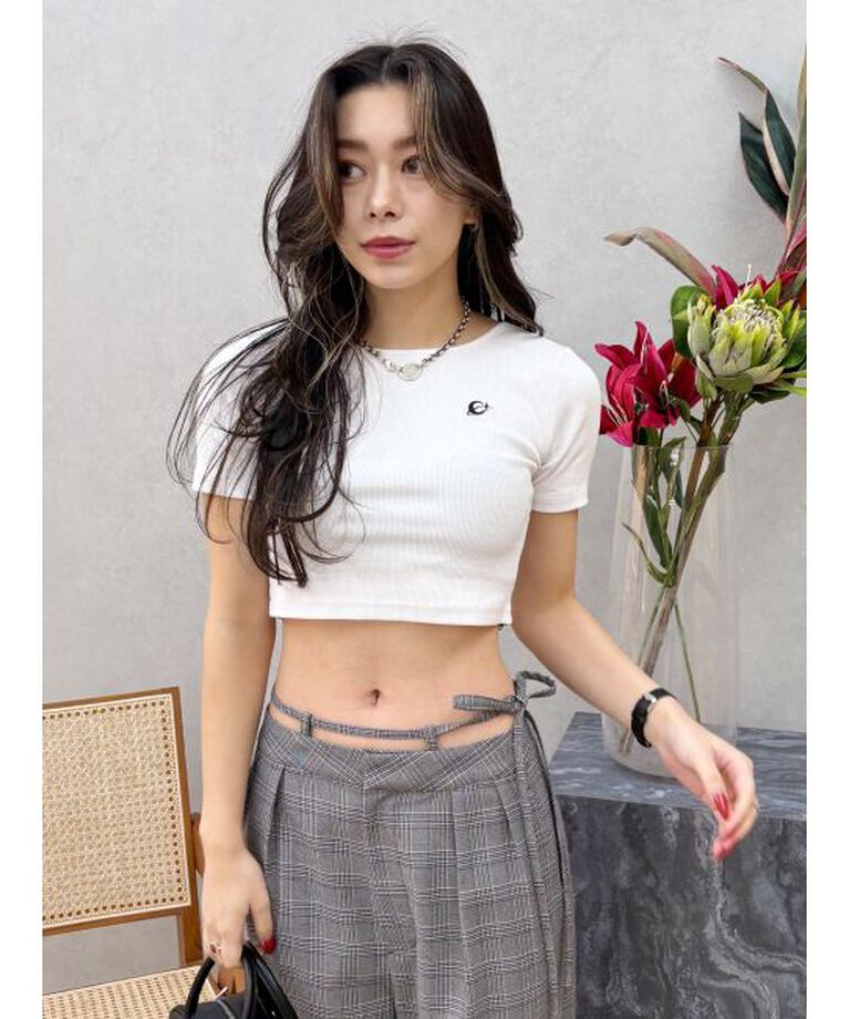 EVRIS「ワンポイントバックストラップTシャツ」|Tシャツ・カットソー|