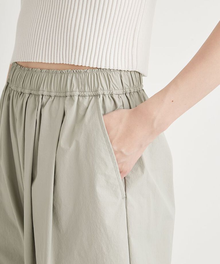 emmi atelier「eco 2wayナイロンボリュームパンツ」|チノ|