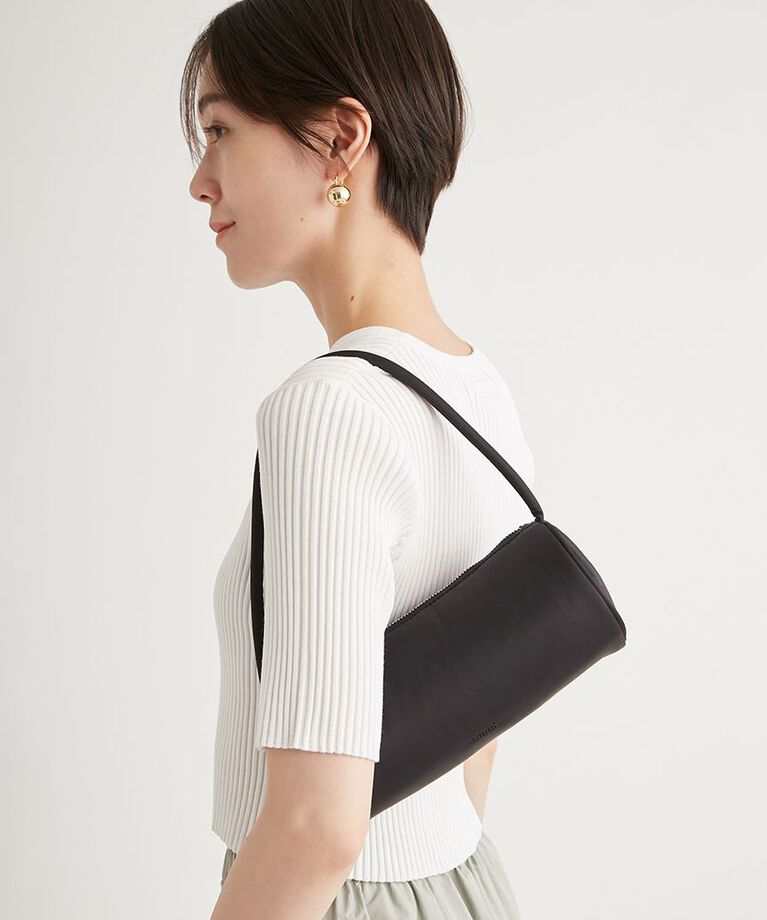emmi atelier「ナイロンチューブミニバッグ」|ショルダー・メッセンジャー|BLK