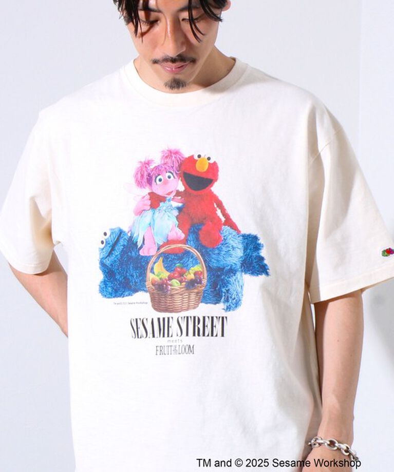 GLOSTER「【SESAME STREET×FOTL】Photo T-Shirt B クルーネックプリントTシャツ」|Tシャツ・カットソー|