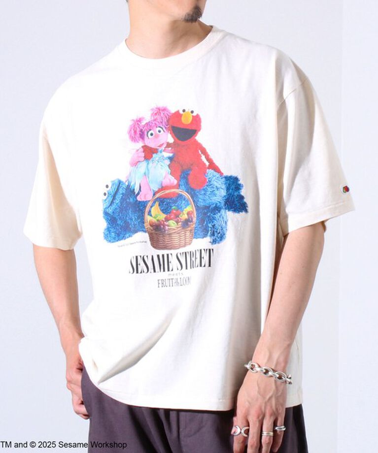 GLOSTER「【SESAME STREET×FOTL】Photo T-Shirt B クルーネックプリントTシャツ」|Tシャツ・カットソー|