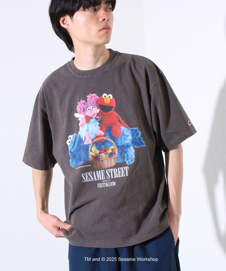 GLOSTER「【SESAME STREET×FOTL】Photo T-Shirt B クルーネックプリントTシャツ」|Tシャツ・カットソー|