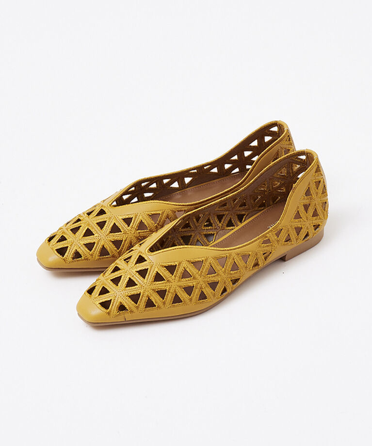 AU BANNISTER「【40周年】【Vibram/ヴィブラムソール】フラットパンプス」|パンプス|