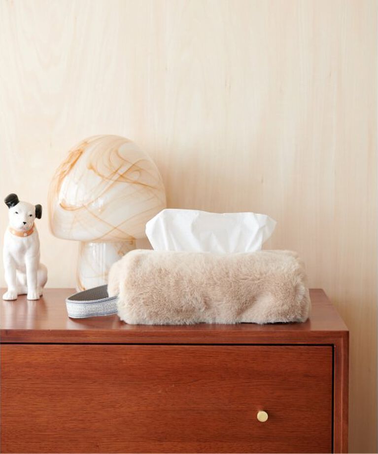 journal standard Furniture「24F1 TISSUE BOX CASE FUR　フェイクファー ティッシュボックス」|ダストボックス|ベージュ