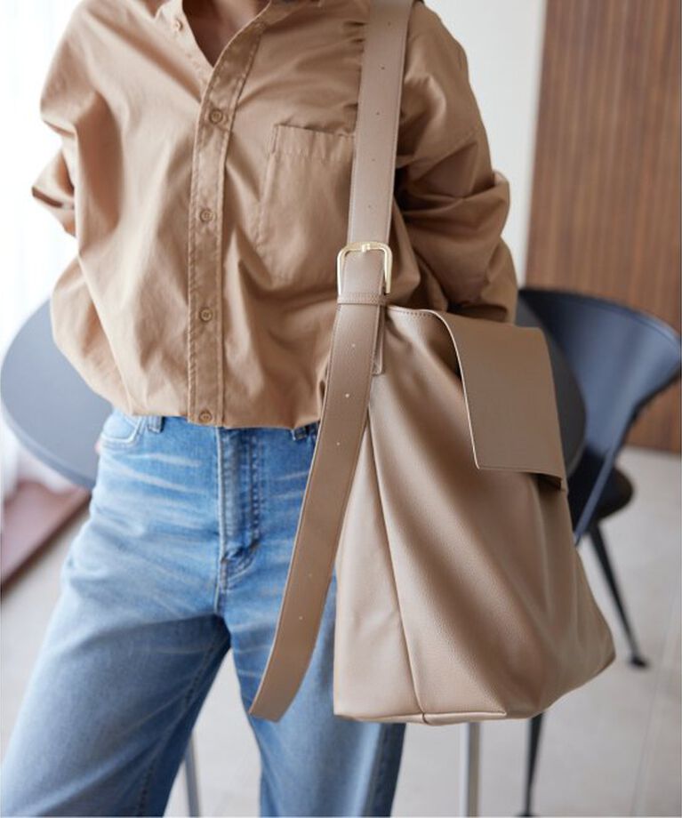 SLOBE IENA「《追加》s.oyamada*SLOBE フェイクレザーBAG」|ショルダー・メッセンジャー|