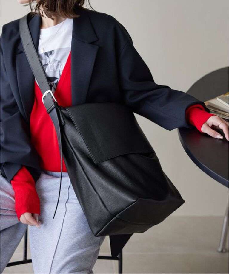 SLOBE IENA「《追加》s.oyamada*SLOBE フェイクレザーBAG」|ショルダー・メッセンジャー|