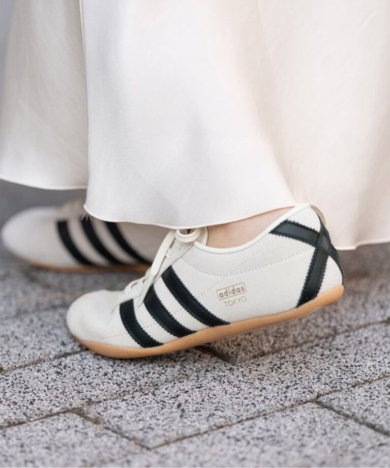IENA「adidas originals/アディダス オリジナルス TOKYO W JI0182 JI0179」|スニーカー|