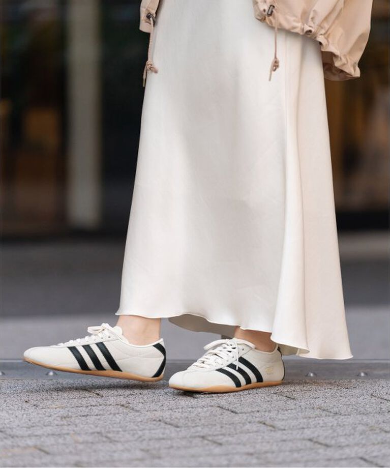 IENA「adidas originals/アディダス オリジナルス TOKYO W JI0182 JI0179」|スニーカー|