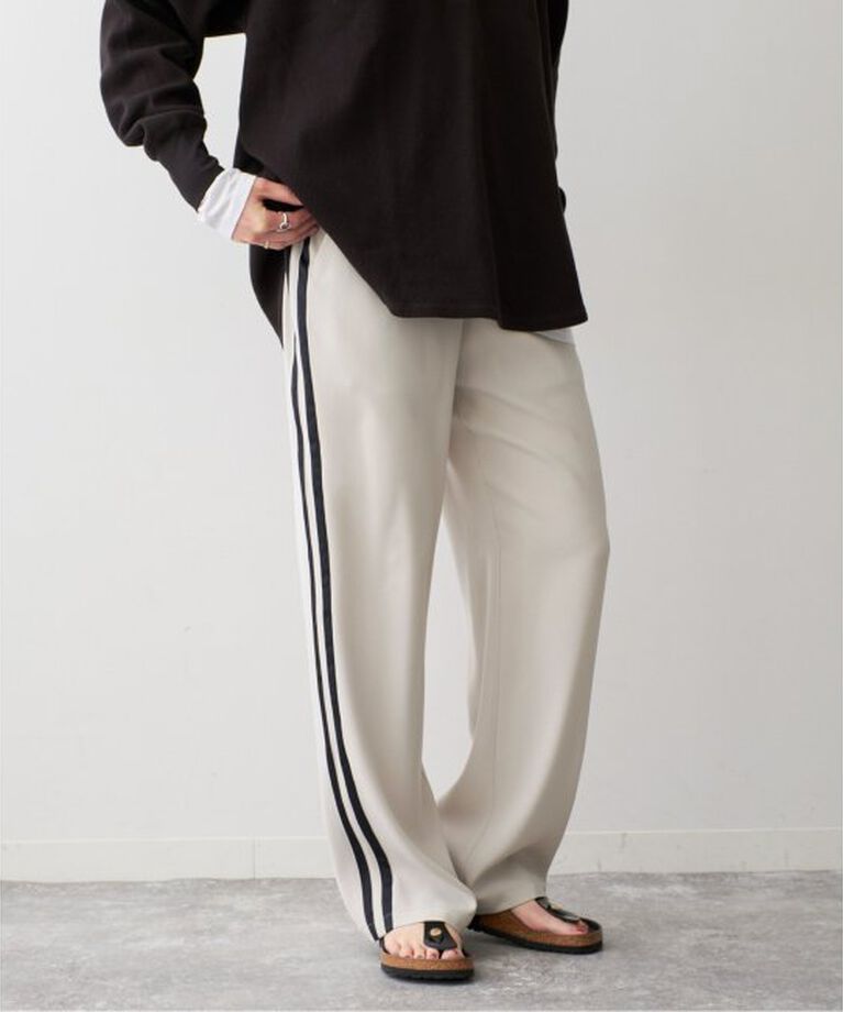 Spick and Span「サテンライントラックパンツ」|その他|ベージュベース