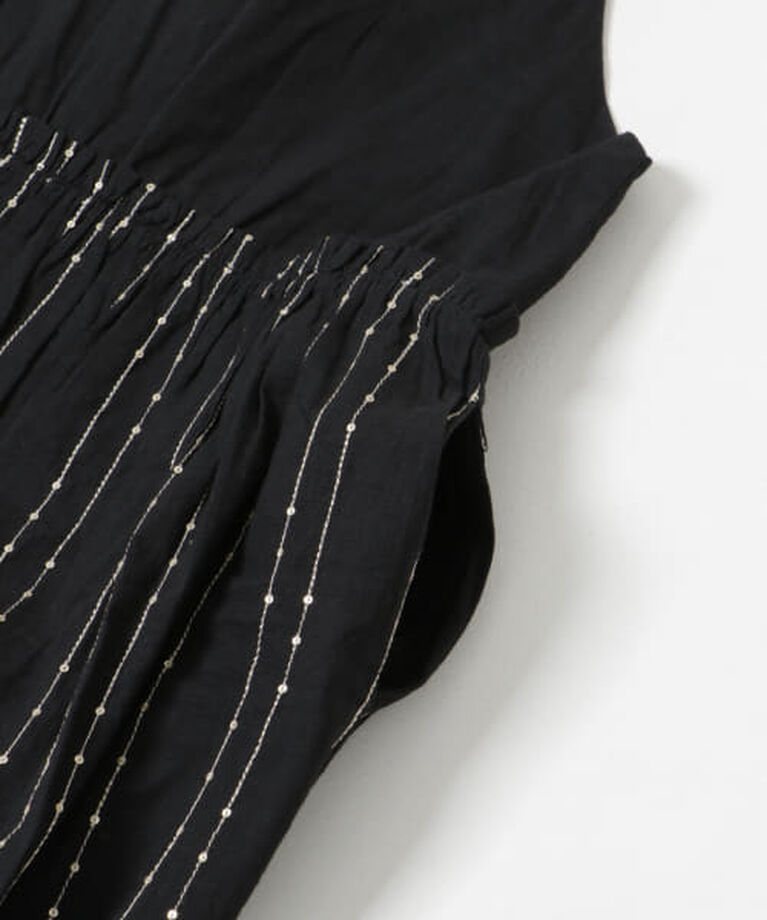 URBAN RESEARCH「UR スパンコール刺繍キャミワンピース」|ワンピース|