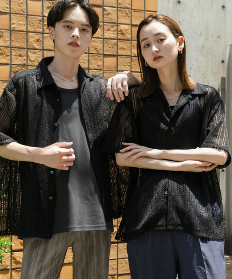 SENSE OF PLACE by URBAN RESEARCH「SENSE OF PLACE 『ユニセックス』アソートレースオープンカラーショートスリーブシャツ」|シャツ・ブラウス|BLACK