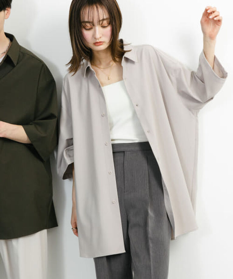 SENSE OF PLACE by URBAN RESEARCH「SENSE OF PLACE 『ユニセックス』『イージーケア』エクストラルーズショートスリーブシャツ」|シャツ・ブラウス|GREIGE