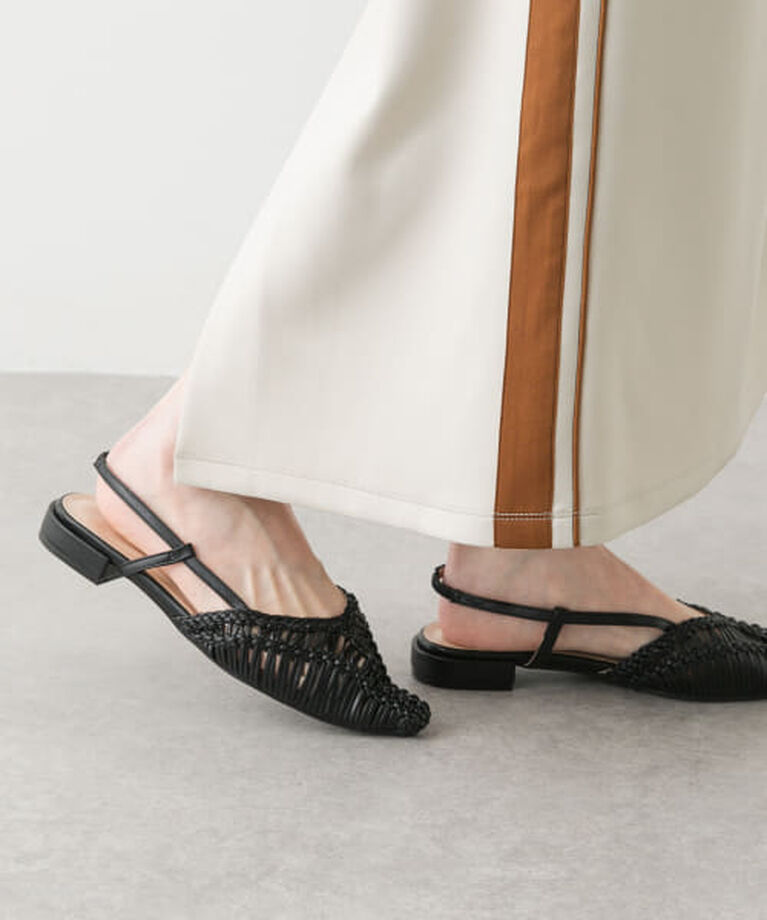 SENSE OF PLACE by URBAN RESEARCH「SENSE OF PLACE コードアミポインテッドサンダル」|サンダル|BLACK