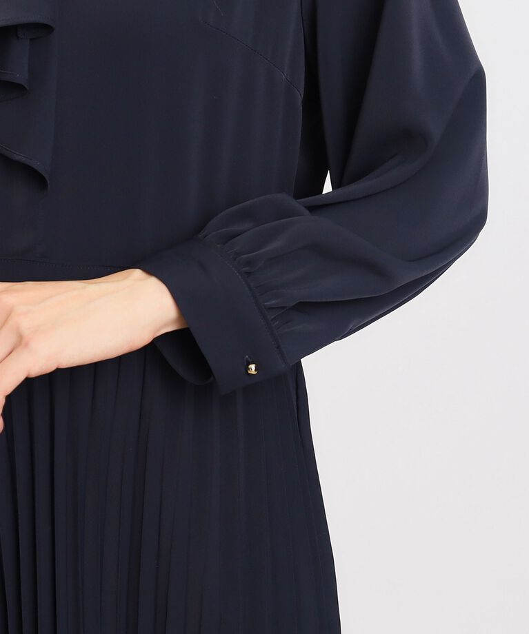 grove「ふんわりと広がる上品なラッフルタイプリーツワンピース」|ワンピース|