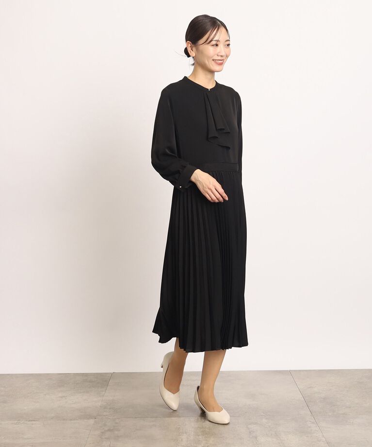grove「ふんわりと広がる上品なラッフルタイプリーツワンピース」|ワンピース|