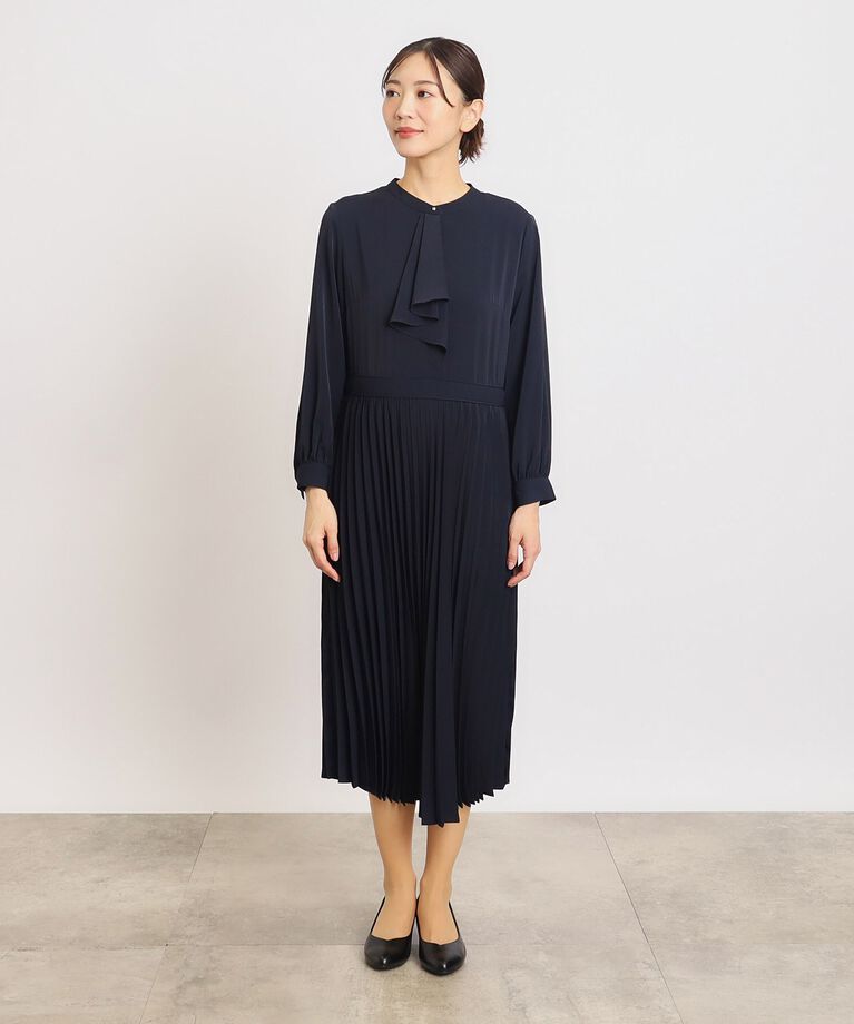 grove「ふんわりと広がる上品なラッフルタイプリーツワンピース」|ワンピース|