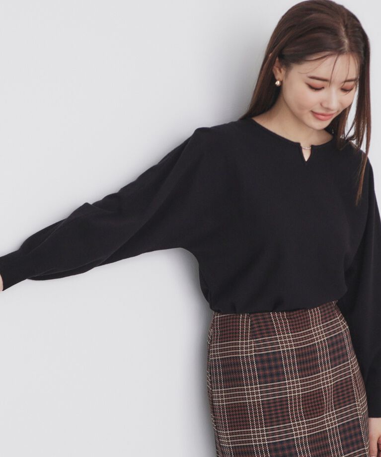 index「《5color/XS-LL》キーネックビジュードルマンニット【洗濯機洗い可】」|ニット・セーター|