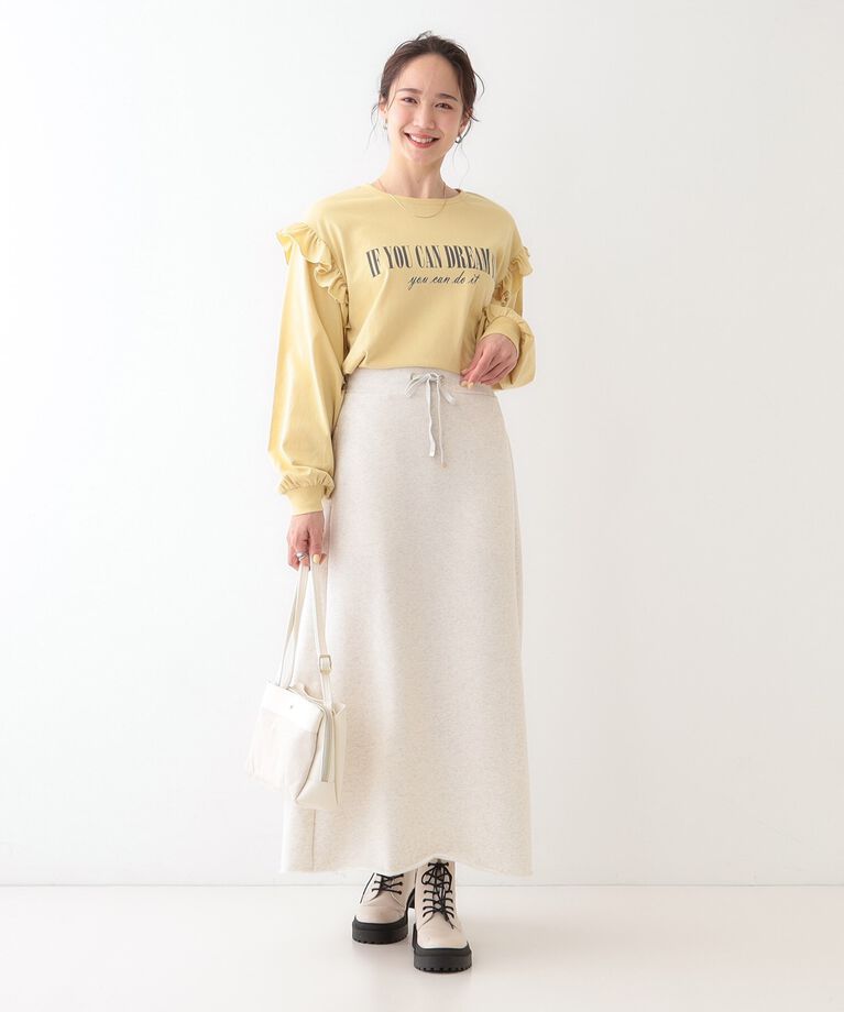 SHOO･LA･RUE「【S-LL/洗える】ショルダーフリルが目を惹く ロゴプリントロンT」|Tシャツ・カットソー|