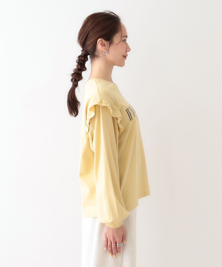 SHOO･LA･RUE「【S-LL/洗える】ショルダーフリルが目を惹く ロゴプリントロンT」|Tシャツ・カットソー|