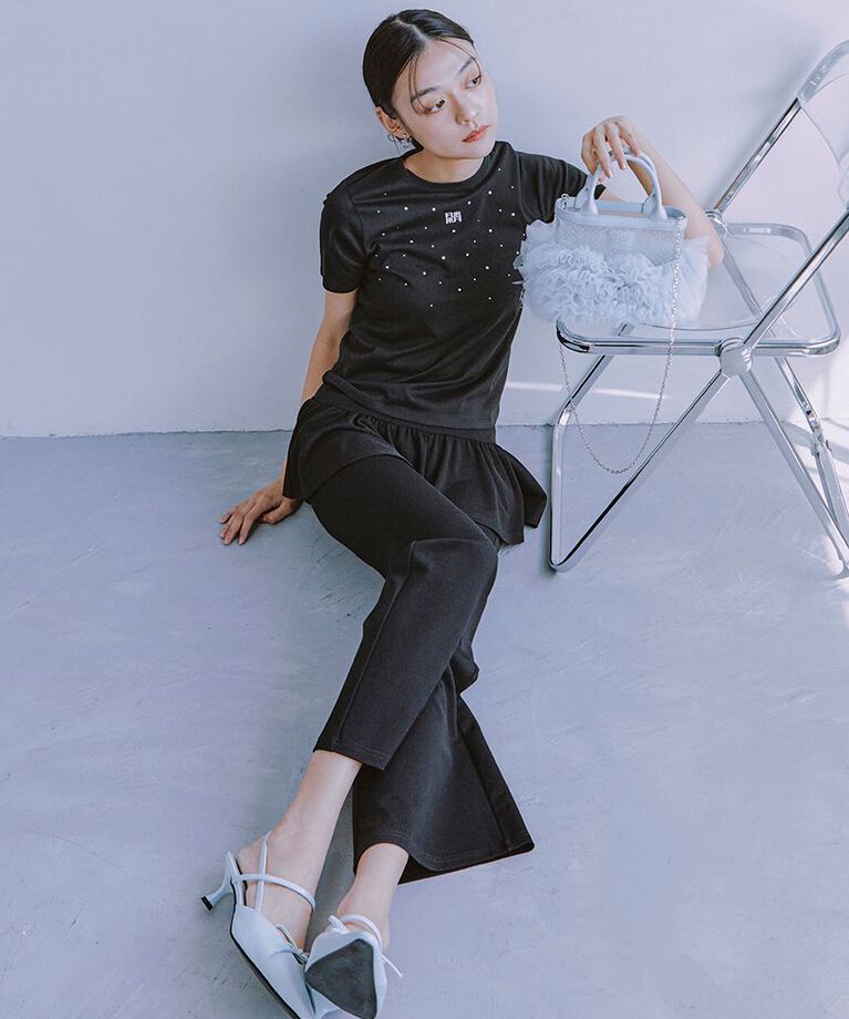 FURFUR「【WEB限定】ビジュー付きロゴ刺繍Tシャツ」|Tシャツ・カットソー|