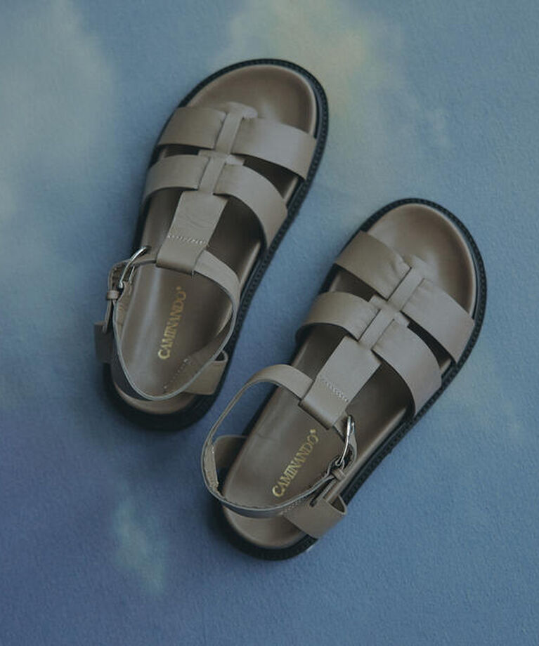 Demi-Luxe BEAMS 「CAMINANDO / フィッシャーマン サンダル」|サンダル|別GREIGE