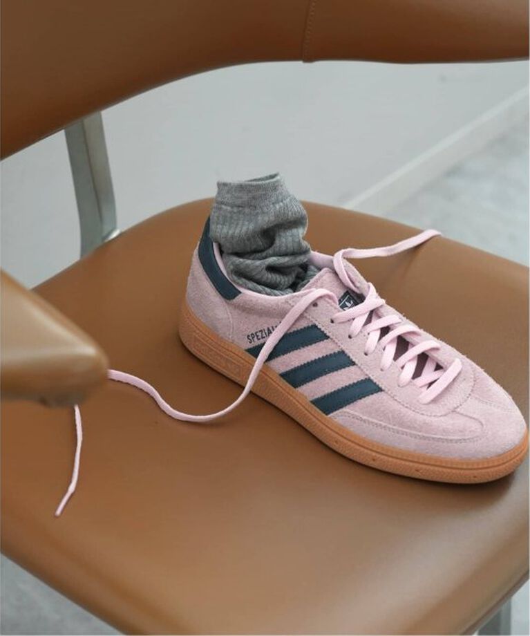 SLOBE IENA「adidas/アディダス HANDBALL SPEZIAL W IF6561」|スニーカー|