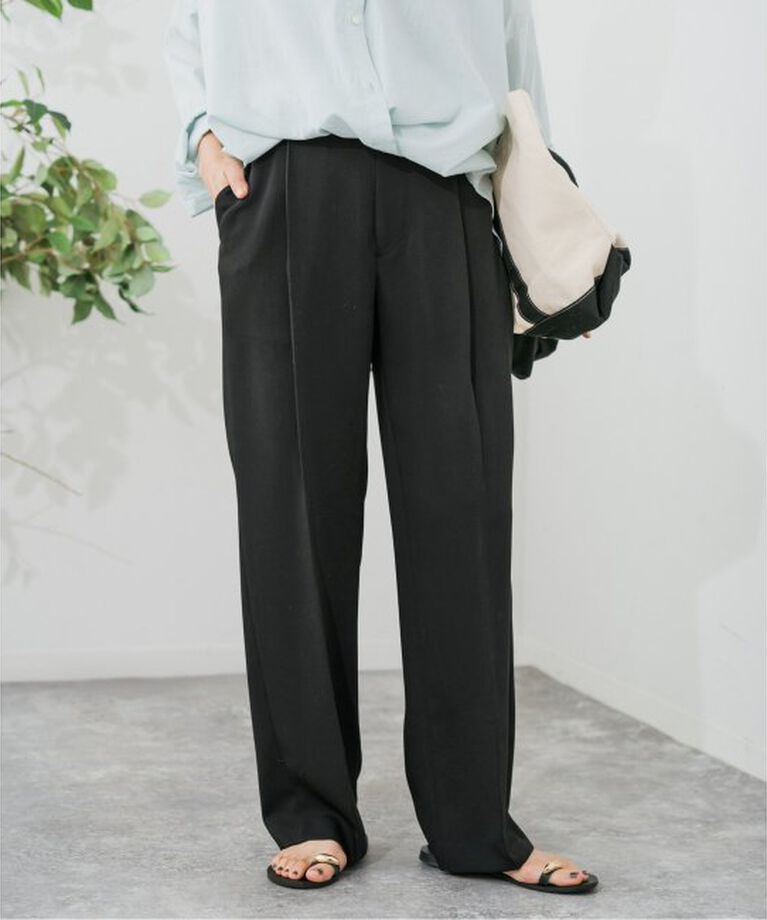 Spick and Span「ストレッチタックストレートパンツ」|スラックス|