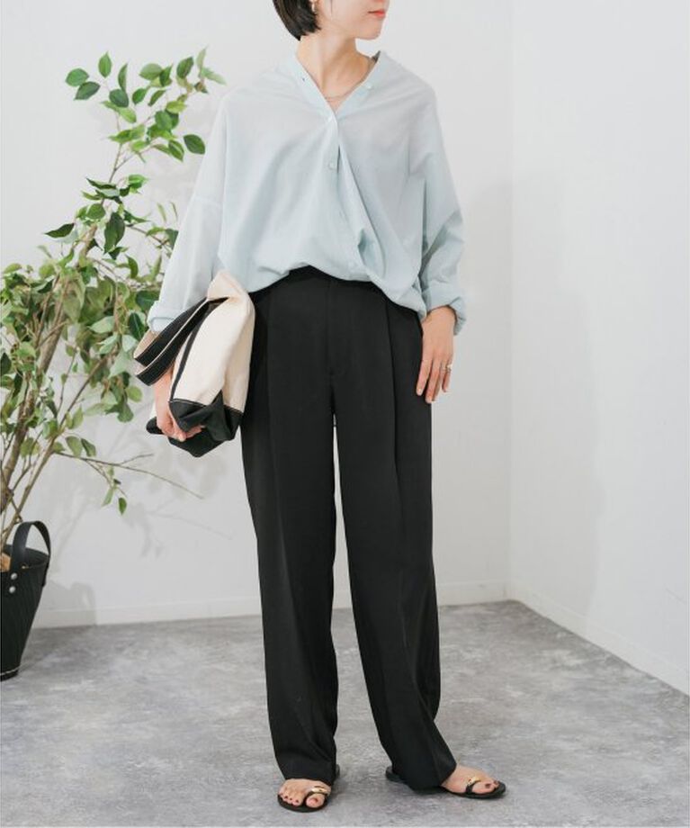 Spick and Span「ストレッチタックストレートパンツ」|スラックス|