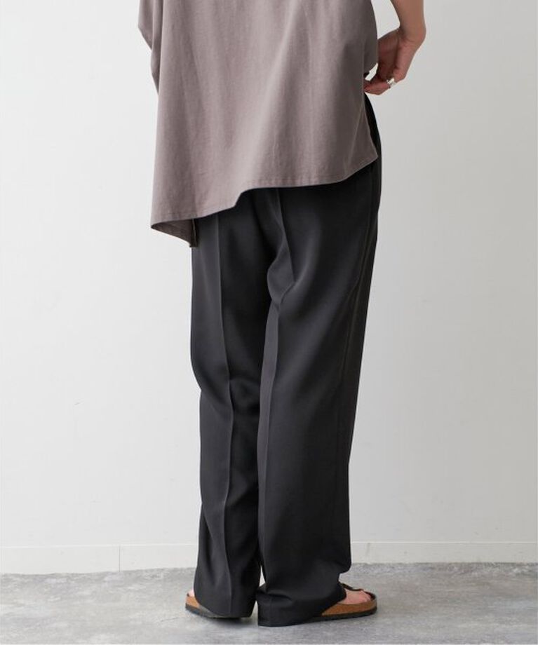 Spick and Span「ストレッチタックストレートパンツ」|スラックス|