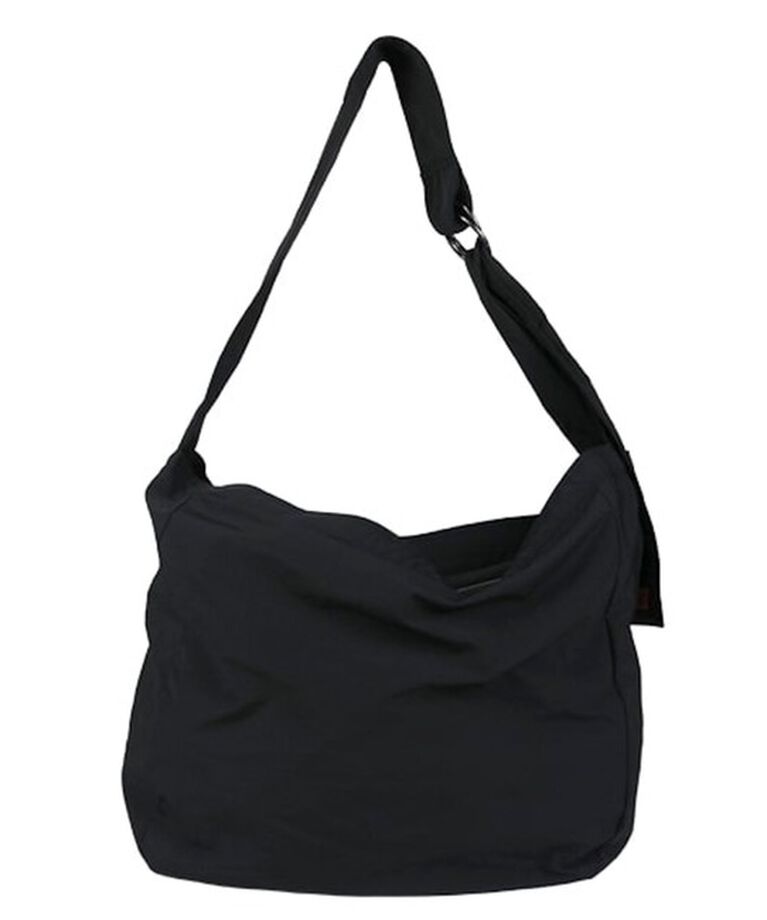 GLOSTER「【UNIVERSAL OVERALL】ウィンクルナイロン ニュースペーパーバッグ ショルダー 30L」|ショルダー・メッセンジャー|