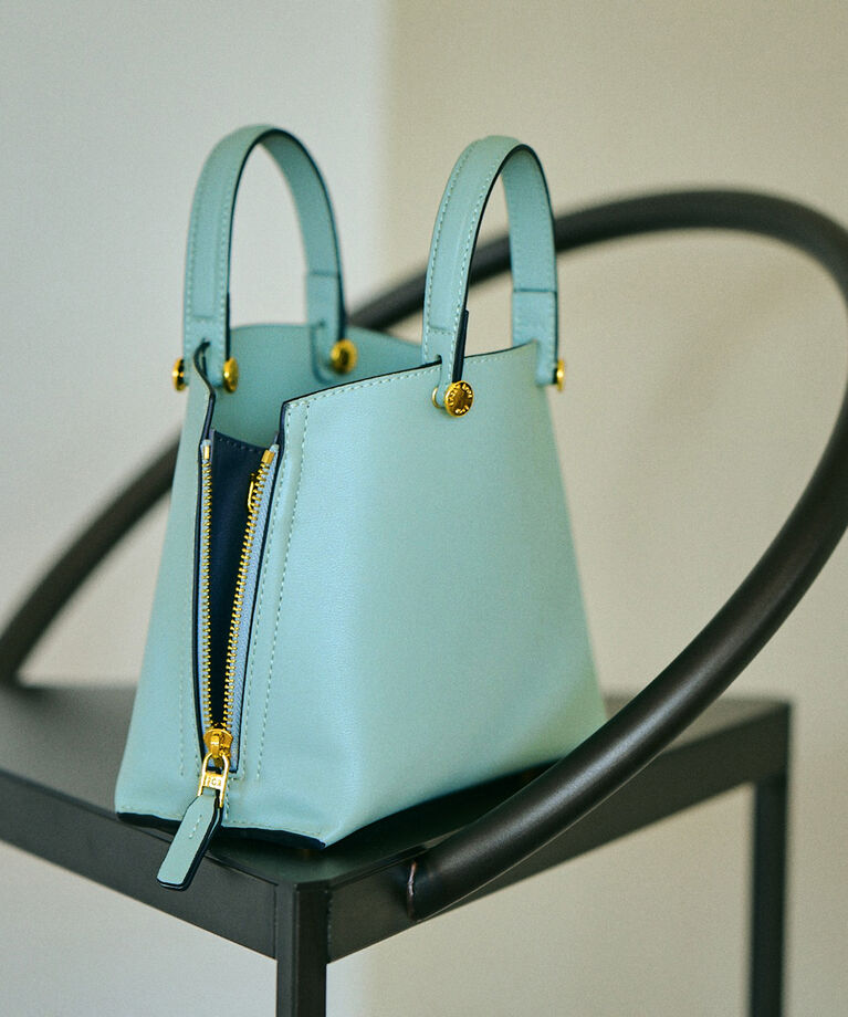 E'POR「【新色追加】【E'POR】 Y BAG Mini【雑誌掲載】」|ハンドバッグ|