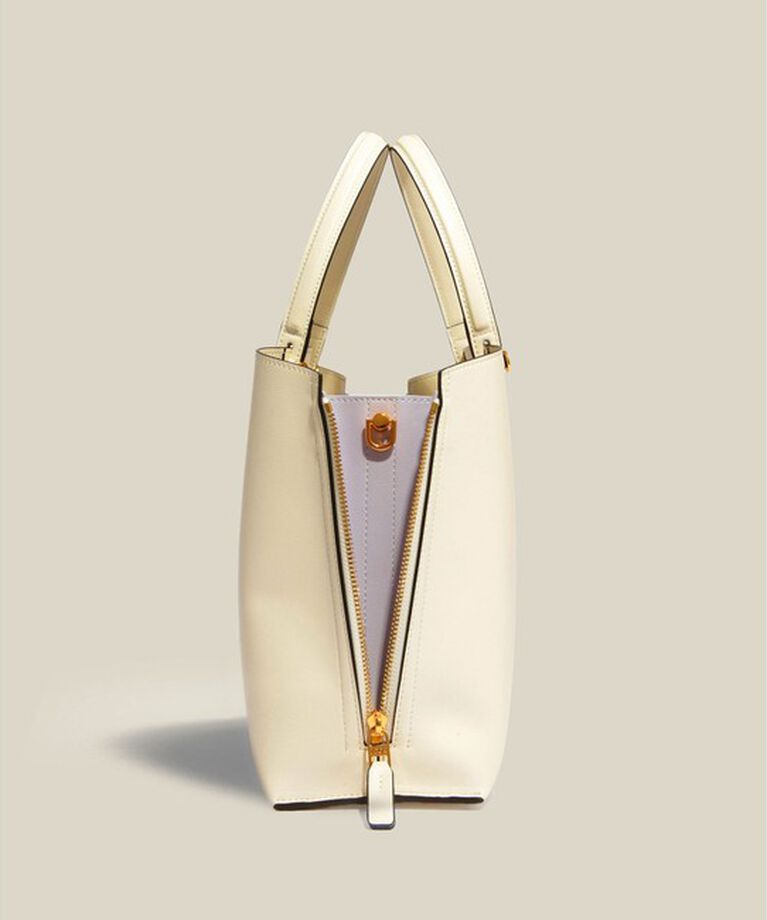 E'POR「【E'POR】Y BAG Medium【25SS】」|ハンドバッグ|