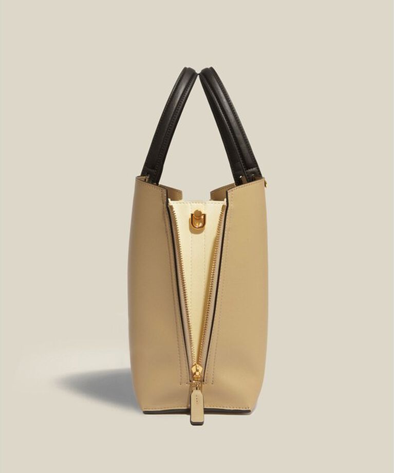 E'POR「【E'POR】Y BAG Medium【25SS】」|ハンドバッグ|