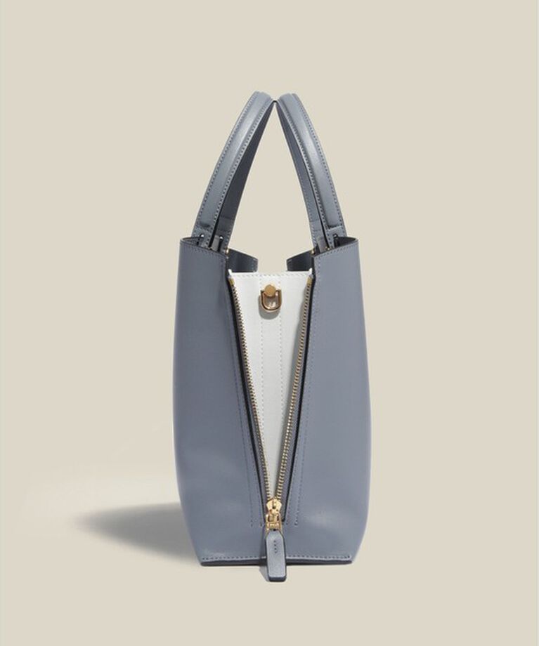 E'POR「【E'POR】Y BAG Medium【25SS】」|ハンドバッグ|