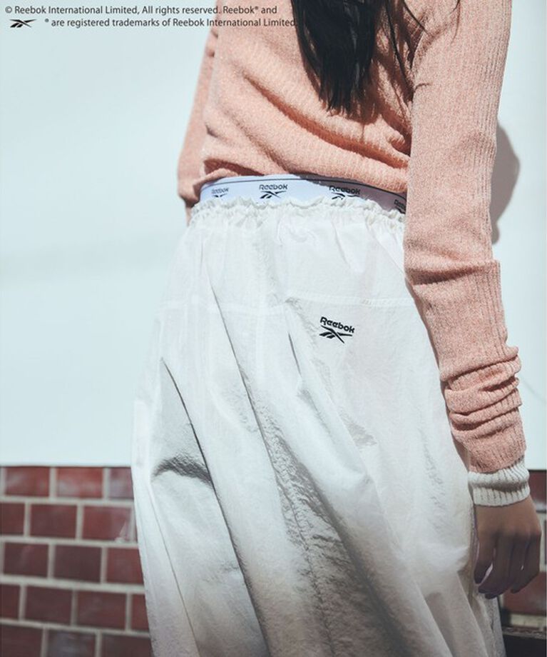 VIS「【Reebok】VIS別注ロゴベルトフレアースカート」|スカート|ホワイト(10)