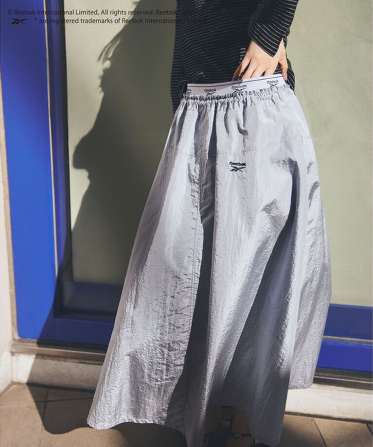 VIS「【Reebok】VIS別注ロゴベルトフレアースカート」|スカート|サックス(48)