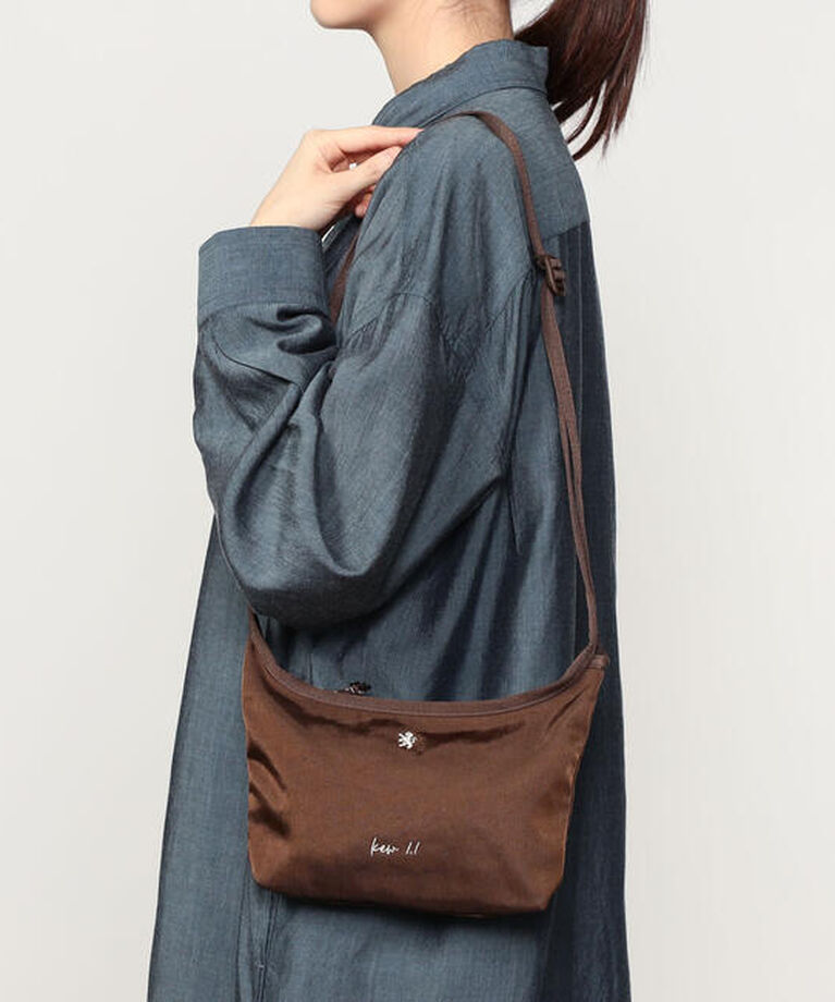  「Gymphlex | ナイロン サコッシュ Kew 1.1」|ショルダー・メッセンジャー|BROWN