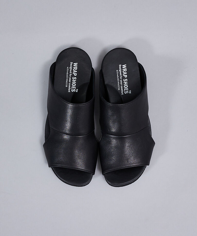 alfredoBANNISTER「【WRAP SHOES】レザーサイドキャビティ スライド サンダル」|サンダル|