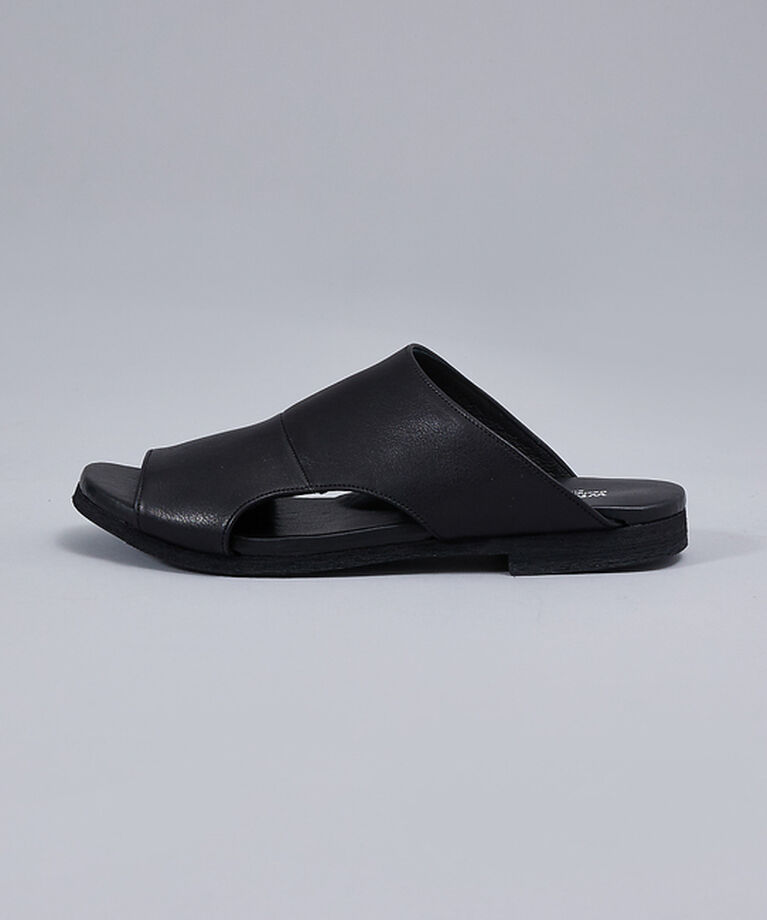 alfredoBANNISTER「【WRAP SHOES】レザーサイドキャビティ スライド サンダル」|サンダル|
