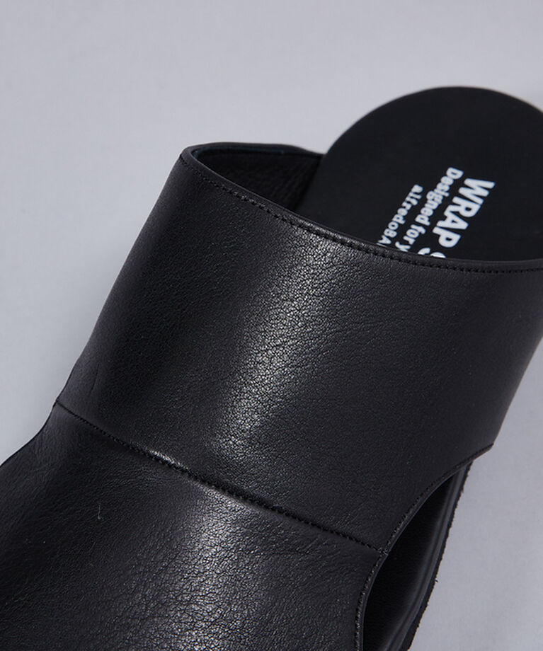 alfredoBANNISTER「【WRAP SHOES】レザーサイドキャビティ スライド サンダル」|サンダル|