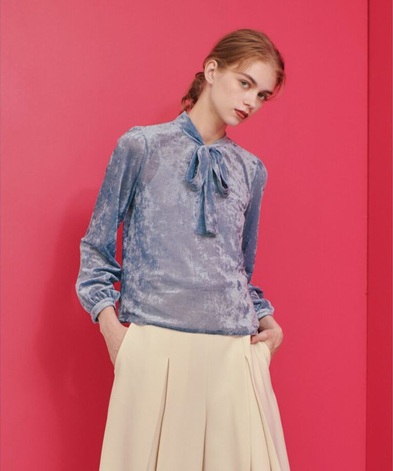 LOULOU WILLOUGHBY「【LOULOU WILLOUGHBY】シアーベロアリボンプルオーバー」|Tシャツ・カットソー|ブルー