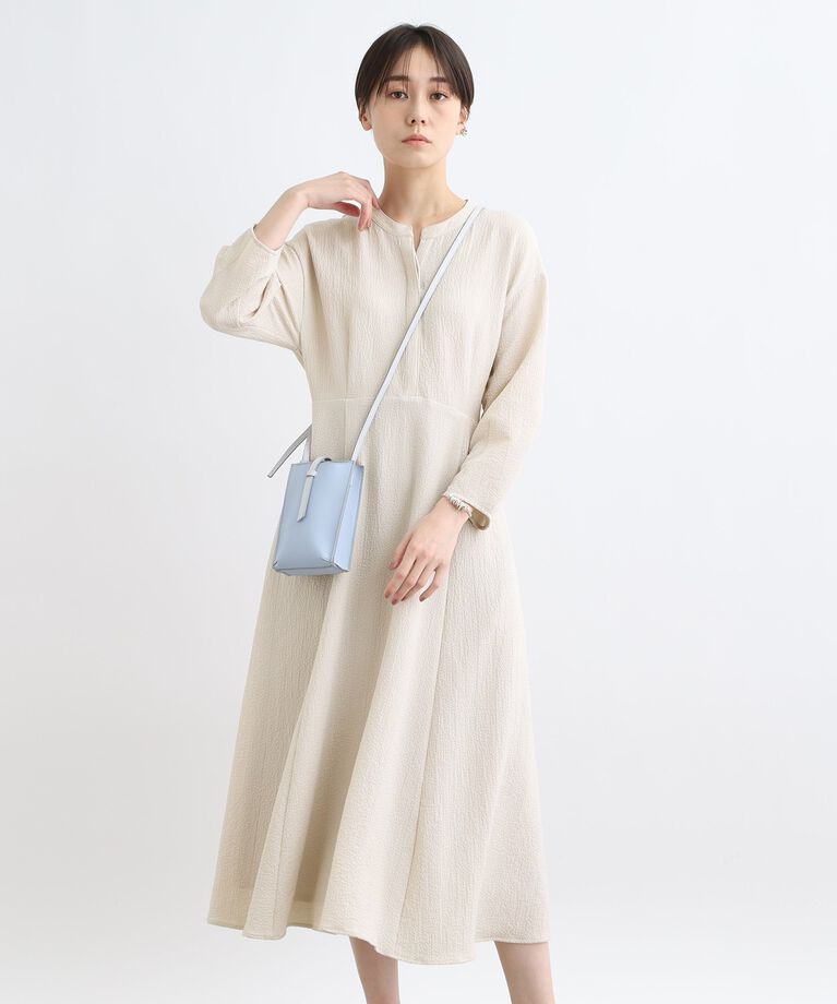 INDIVI「【洗える／SETUP可能／後ろゴム】フィット＆フレアワンピース」|ワンピース|ライトベージュ(05