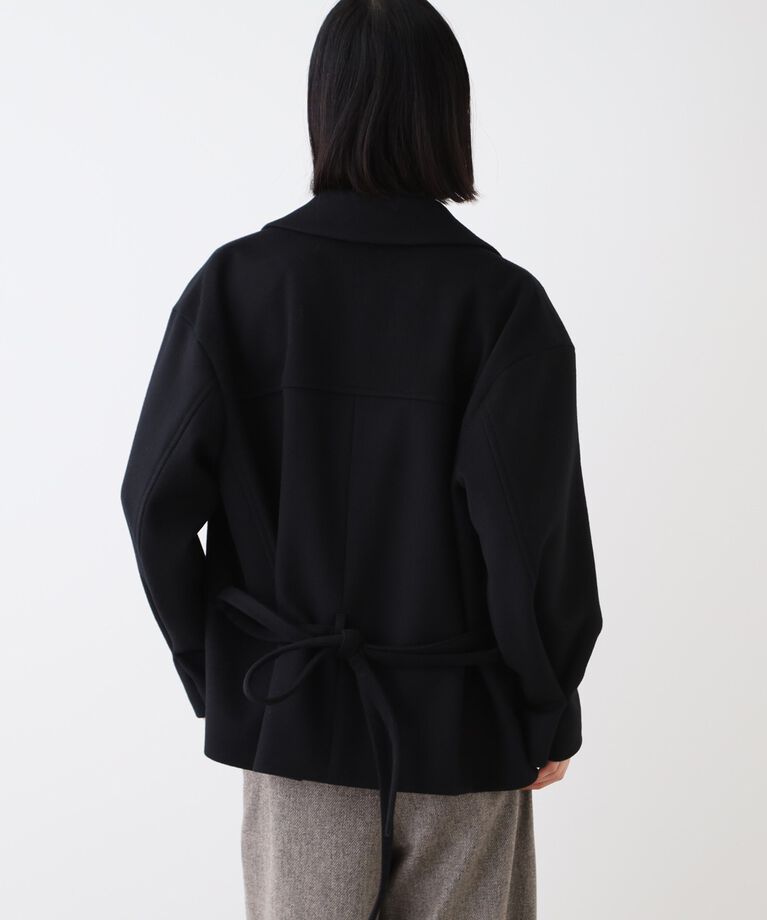 INDIVI「【日本製】ベルト付フォルムショートコート」|ピーコート|