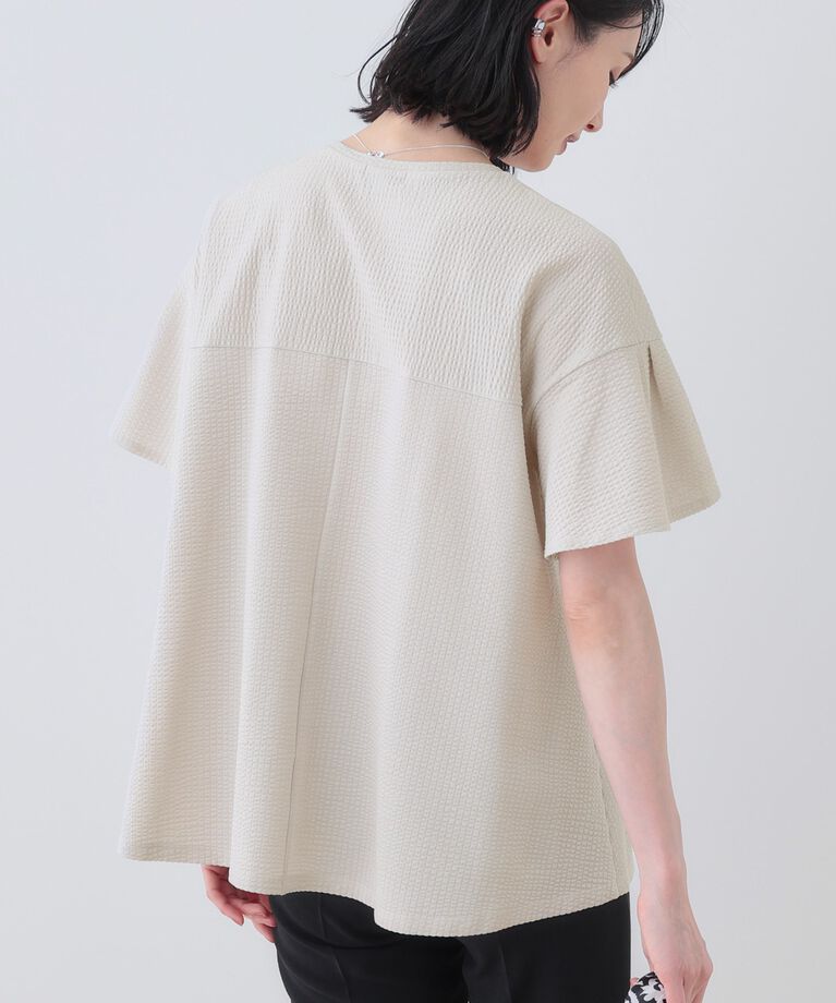 INDIVI「【洗える／体型カバー】凹凸素材フレアデザイントップス」|Tシャツ・カットソー|